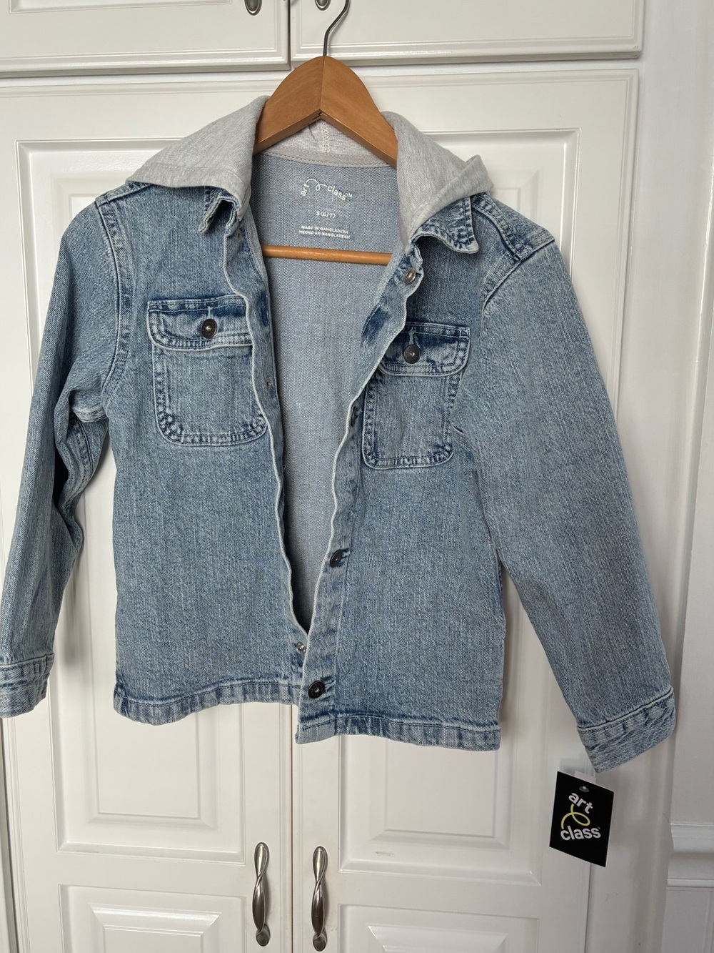 Kids Art Class Brand Denim Light Jacket with Hoodie size small (6/7)